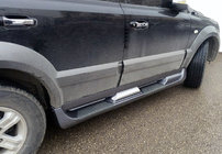 Kia Sorento I BL 2002–2009 Boční plastové prahy (plast) S003, černé, 2003-2007 fotografie 1