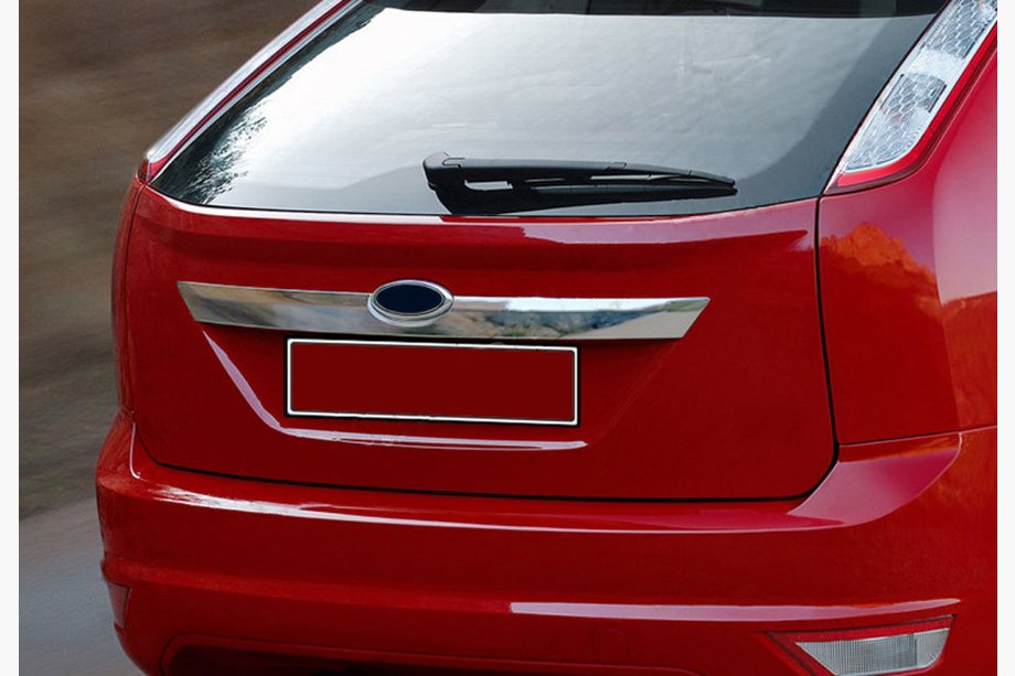 Ford Focus II 2008–2011 Nerezová lišta na víko kufru (HB) Image