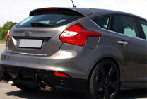 Ford Focus III 2011–2017 Nerezová lišta hrany víka kufru 2011-2014 (hatchback) fotografie 1