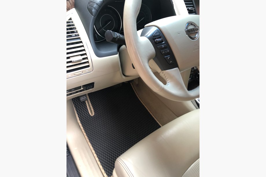 Nissan Patrol Y62 2010–2024 Autokoberce do interiéru pro 3 řady (EVA, černé) Image