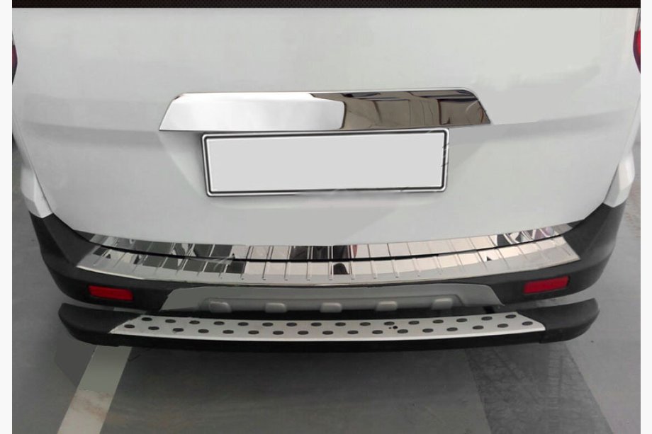 Ford Courier 2014–2023 Ochranná lišta na zadní nárazník OmsaLine (lesklá, nerezová ocel) Image