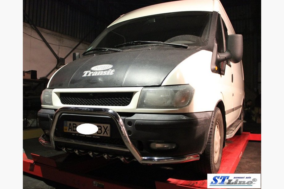 Ford Transit 2000–2014 Bullbar WT003-Plus (2000-2006, nerez) Fotografie 2