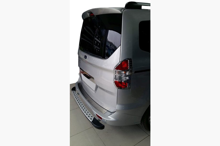 Ford Courier 2014–2023 Zadní ochranný rám DotLine Image