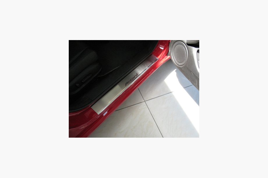 Honda Accord VII 2002–2007 Nerezové kryty prahů Natanika Premium (4 ks) Image