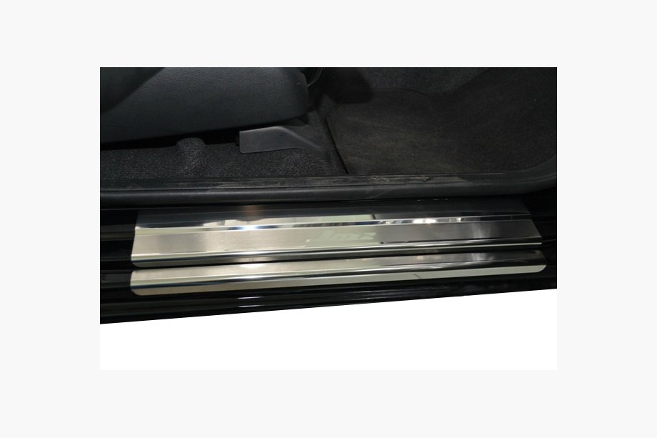 Honda FIT/Jazz 2009–2013 Nerezové kryty prahů Natanika Premium (8 ks) Image