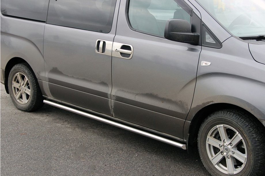 Hyundai H300, H1, Starex 2008–2020 Boční nášlapné trubky BB001 (2 ks, nerez) Image
