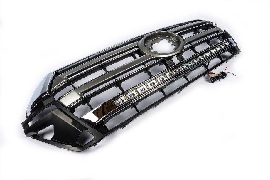 Toyota Land Cruiser 200 2007–2021 Přední maska 2016-2021 (LED) Image