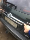 Hyundai Tucson JM 2004– Plastová lišta nad SPZ fotografie 5