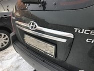 Hyundai Tucson JM 2004– Plastová lišta nad SPZ fotografie 2