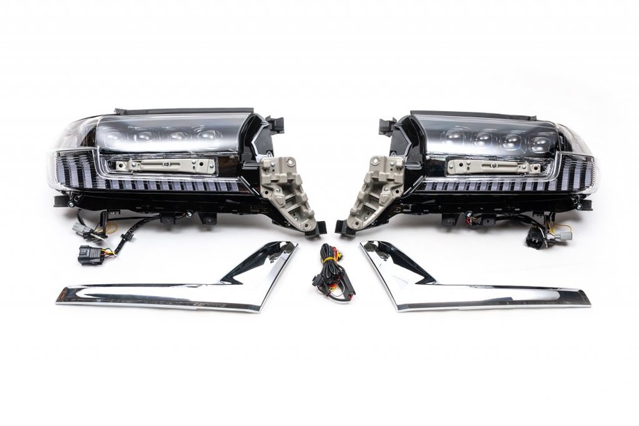Toyota Land Cruiser 200 2007–2021 Přední světlomety 2016+ (Bugatti) Fotografie 2