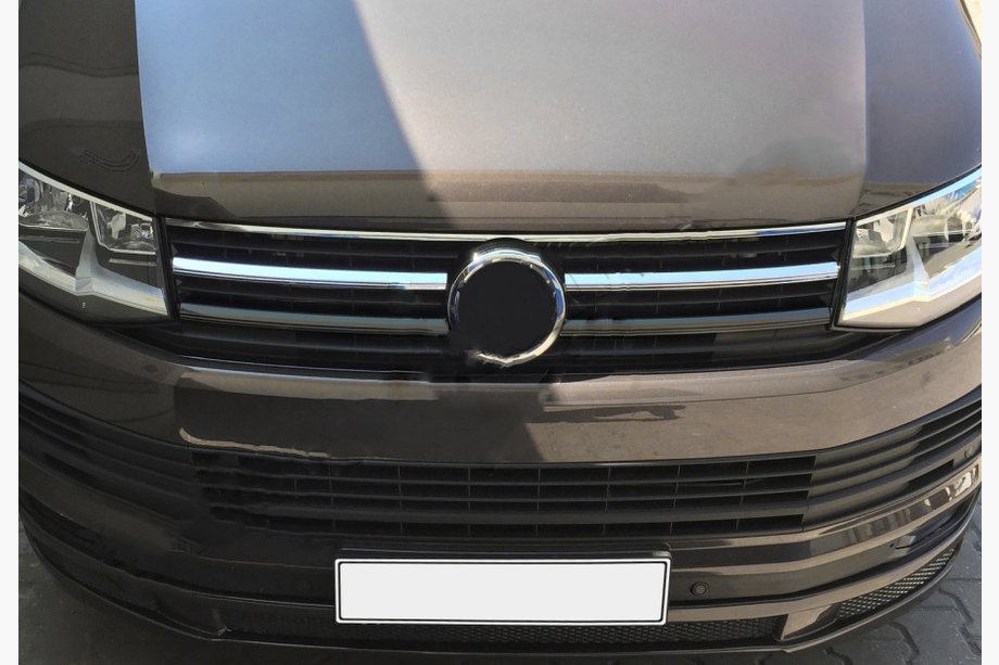 Volkswagen T6 2015–2024 Nerezové chromové lišty na horní masku chladiče 2015-2019 (2 ks) Image