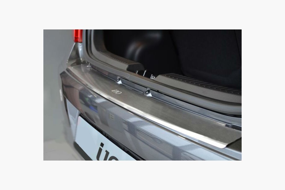 Hyundai I-10 2008–2013 Nerezová ochranná lišta na zadní nárazník s ohybem Natanika Image
