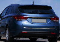 Hyundai I-40 2011–2019 Nerezová lišta hrany víka kufru (SW) fotografie 1