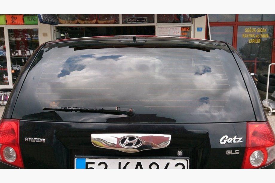 Hyundai Getz 2002– Nerezová lišta nad SPZ (2002-2006) Fotografie 1