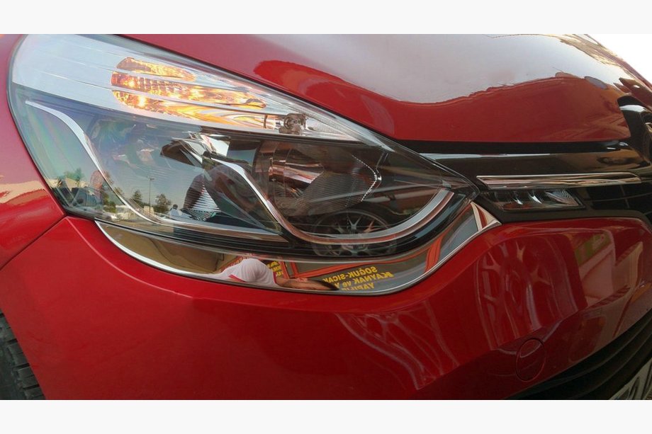 Renault Clio IV 2012–2019 Nerezové kryty předních světlometů (2 ks) Image