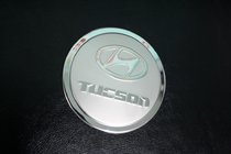 Hyundai Tucson JM 2004– Nerezový kryt víčka nádrže (nerez) fotografie 4