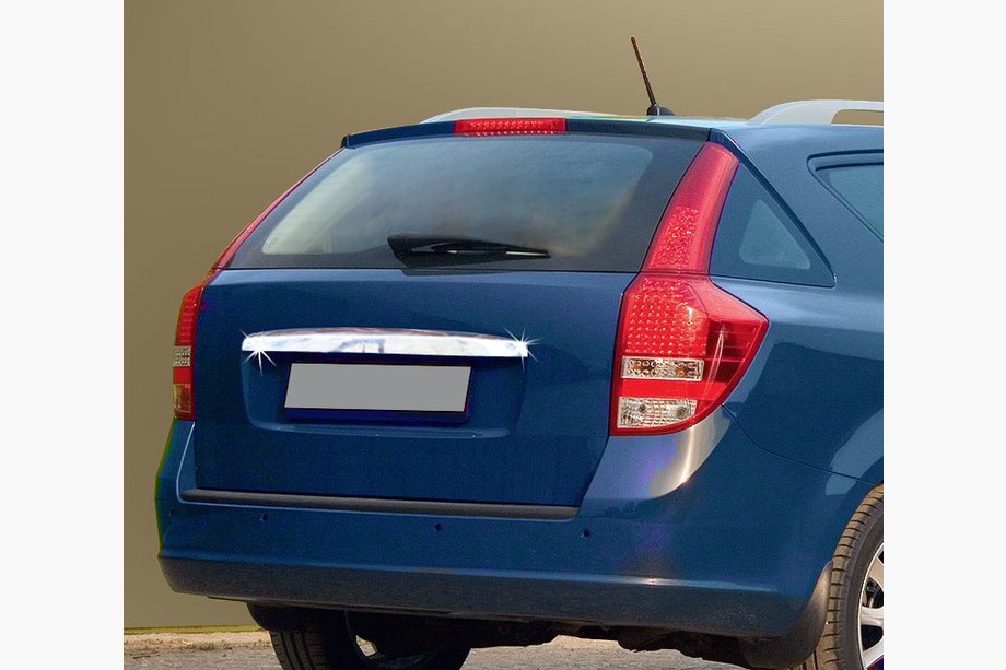 Kia Ceed 2007–2012 Lišta nad SPZ (SW, nerez) Image