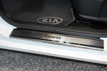 Kia Ceed 2012–2018 Nerezové kryty prahů Nataniko (4 ks, nerez) Premium – 3M páska, 0,8 mm fotografie 1