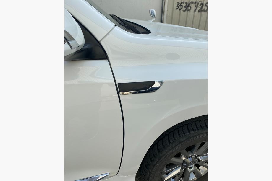 Toyota Land Cruiser Prado 150 2009–2023 Samolepky na blatník (2 ks) Image