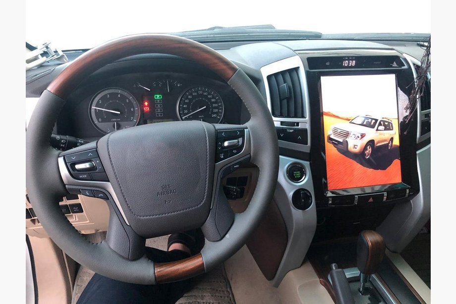 Toyota Land Cruiser 200 2007–2021 Multimediální autorádio GXR 2008-2015 (design Tesla, 12") Image