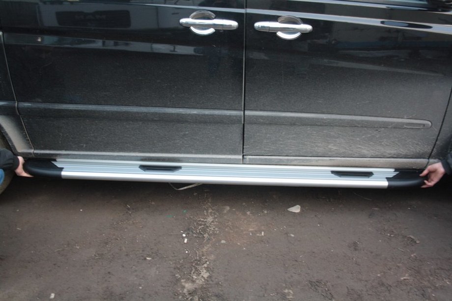 Mercedes Vito W639 2004–2014 Boční nášlapy Bosphorus OLD Grey (2 ks, hliník) Fotografie 2