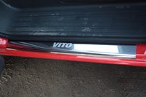 Mercedes Vito/V-class W447 2014– Nerezové kryty prahů Laser-style (2 ks) fotografie 2