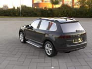 Volkswagen Touareg 2010–2018 Boční nášlapy Allmond Grey (2 ks, hliník) fotografie 2