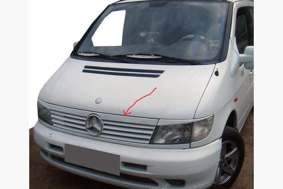 Mercedes Vito W638 1996–2003 Plastová lišta do masky chladiče Matná černá Image