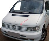 Mercedes Vito W638 1996–2003 Plastová lišta do masky chladiče Matná černá fotografie 1
