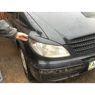 Rovná mračítka na světlomety (černý mat) Mercedes Viano 2004–2014 fotografie 3
