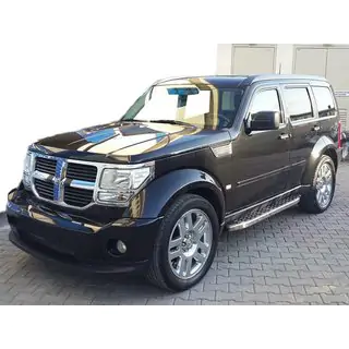 Boční nášlapy BlackLine (2 ks, hliník) Dodge Nitro 2006–2011