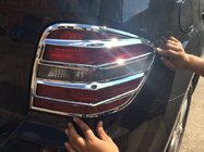 Mercedes ML W164 2005–2011 Chromové kryty zadních světel (2 ks, plast) fotografie 1