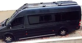 Mercedes Sprinter W906 2006–2018 Střešní podélníky Shark (černé nožky) fotografie 1