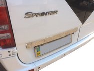 Mercedes Sprinter W906 2006–2018 Nerezová lišta nad SPZ fotografie 1