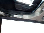 Ford Courier 2014–2023 Nerezové kryty prahů OmsaLine (4 ks, nerez) fotografie 1