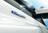 Mercedes GLA X156 2014–2019 Nápis Blue Efficiency fotografie 1