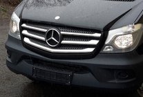 Mercedes Sprinter W906 2006–2018 Lišty na masku chladiče (2013↗, nerez) OmsaLine – italská nerezová ocel fotografie 1