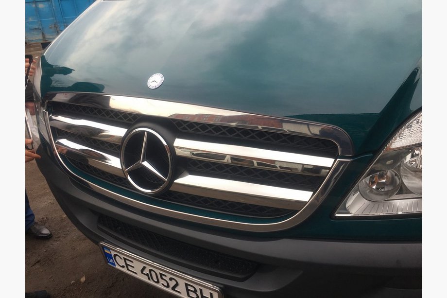 Mercedes Sprinter W906 2006–2018 Lišty na masku (2006-2013, nerez) Fotografie 5