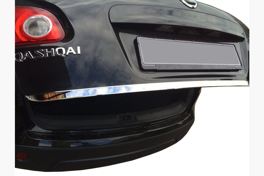 Nissan Qashqai 2007–2010 Nerezová ochranná lišta hrany kufru Carmos - turecká ocel Image