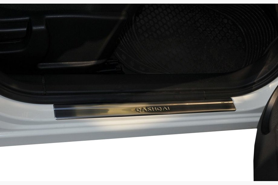 Nissan Qashqai 2010–2014 Nerezové kryty prahů (Omsa, 4 ks) Image
