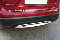 Nissan Qashqai 2014–2021 Nerezová lišta na hranu víka kufru Carmos - turecká ocel fotografie 1