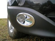 Nissan Qashqai 2007–2010 Rámečky mlhovek s prolisem (2 ks, plast) fotografie 1