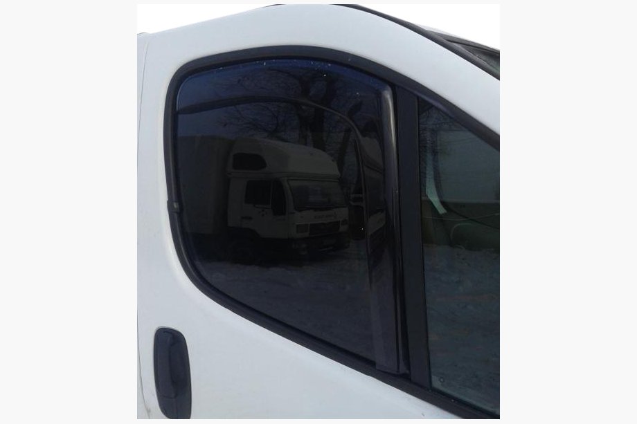Opel Vivaro 2015–2019 II. jakost! Vkládací ofuky oken (2 ks, HIC) Image