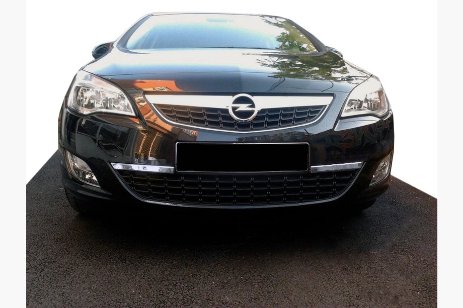 Opel Astra J 2009–2015 Nerezová ochranná lišta na hranu předního nárazníku Image