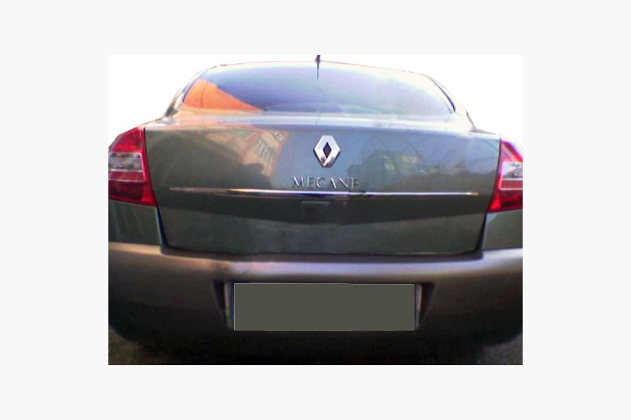 Renault Megane II 2004–2009 Chromová lišta nad SPZ (sedan, nerez) Image