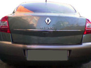 Renault Megane II 2004–2009 Chromová lišta nad SPZ (sedan, nerez) fotografie 1