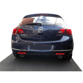 Nerezová ochranná lišta na hranu zadního nárazníku Opel Astra J 2009–2015
