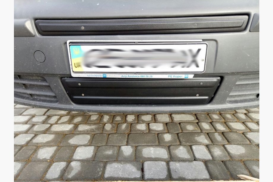 Opel Vivaro 2001–2015 Zimní spodní kryt (pod SPZ) Lesklá, 2007-2014 Fotografie 2