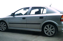 Opel Astra G Classic 1998–2012 Boční prahy HB (k lakování) fotografie 2