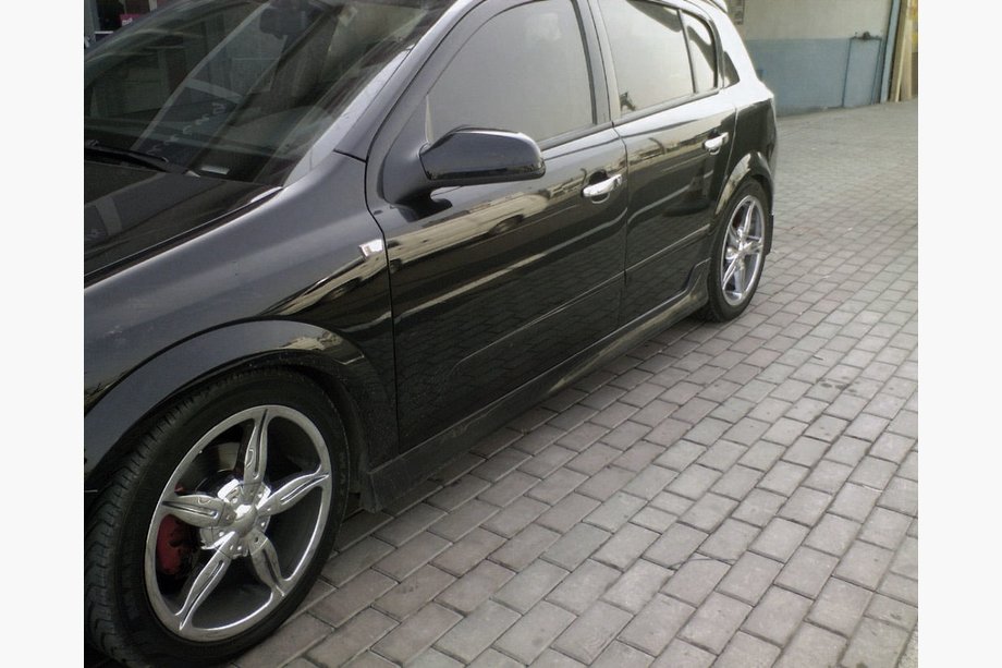 Opel Astra H 2004–2013 Boční prahy HB (k lakování) Image